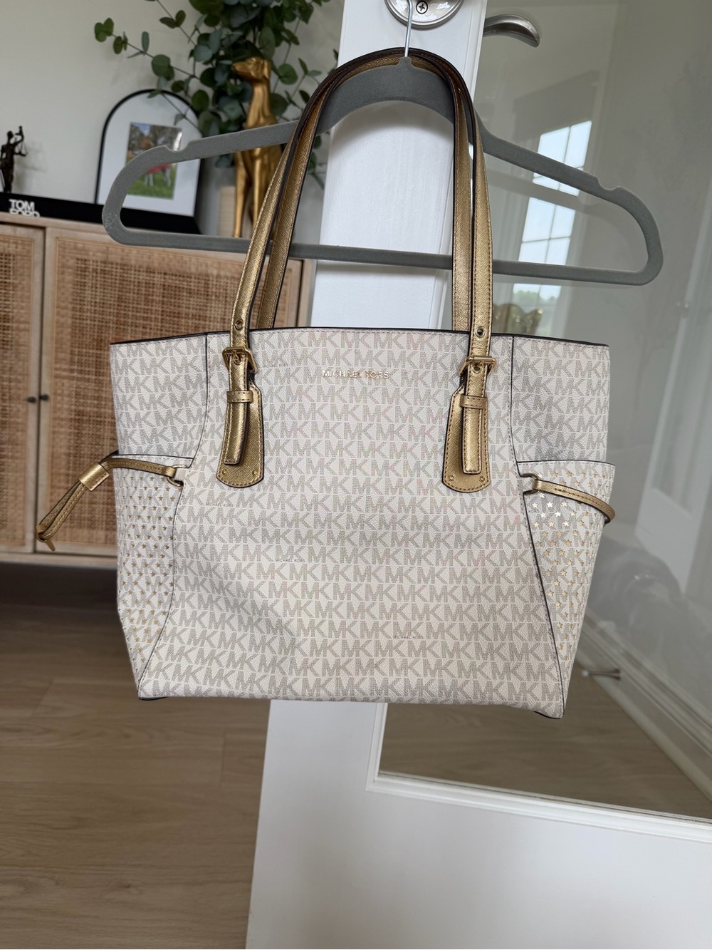 Michael Kors Voyager Large Cream Tote with Gold Accents